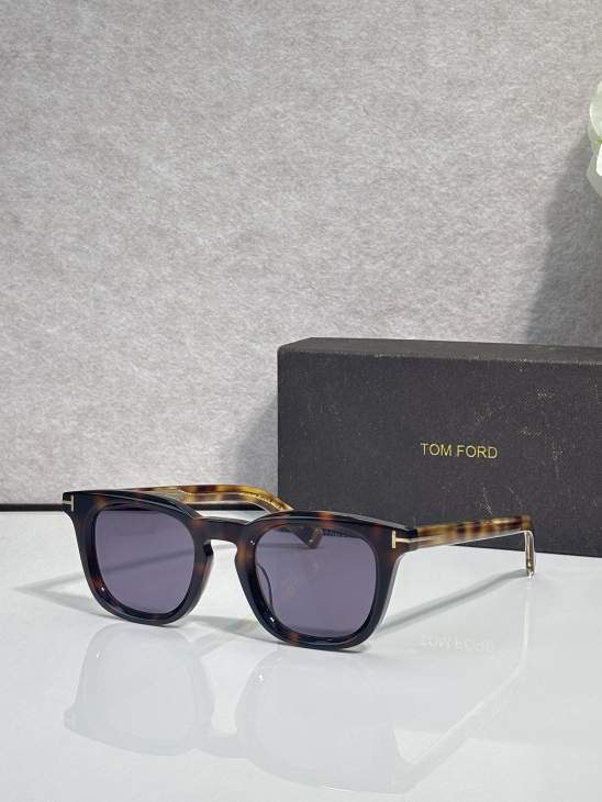 Picture of Tom Ford Sunglasses _SKUfw79761271fw